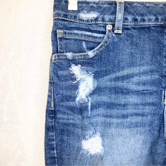 Maurices High-Rise Denim Shorts Size 9/10 - Picture 5 of 10